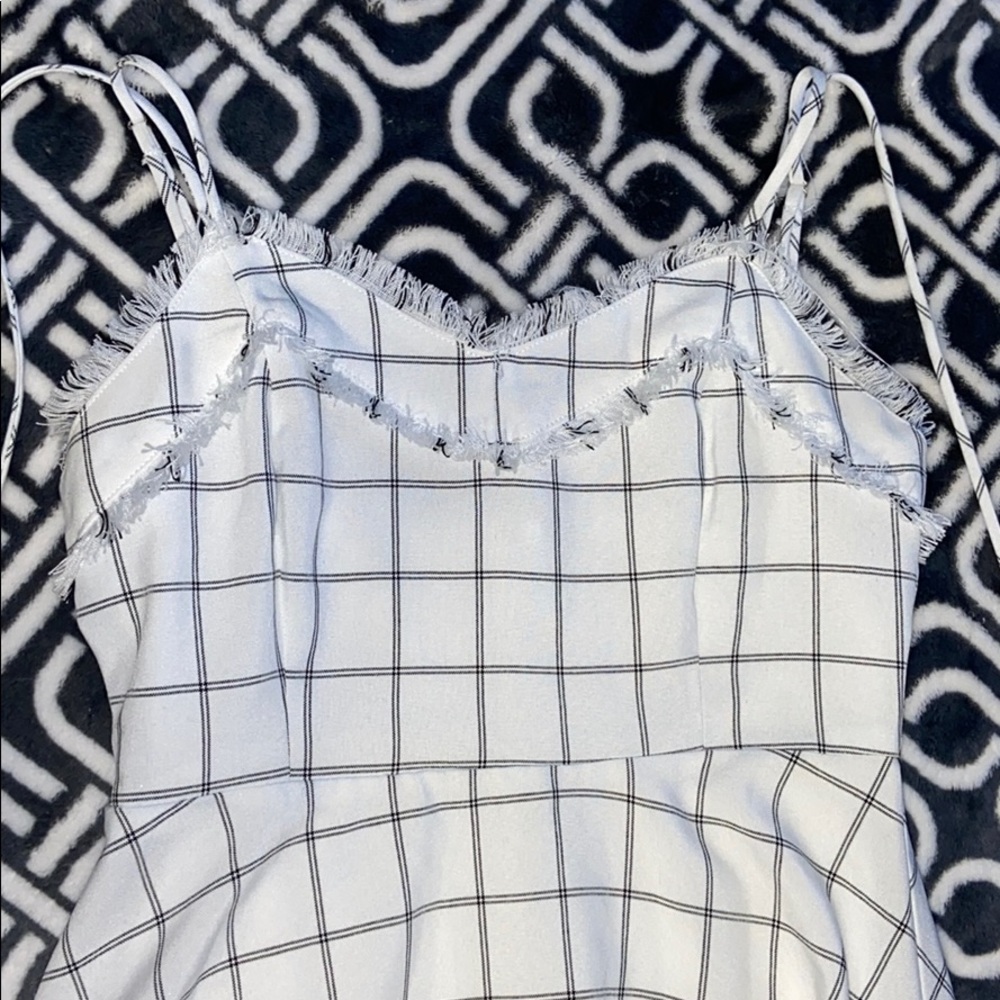 🦃🌻Black & White Checkered Dress🌻 - Picture 3 of 5